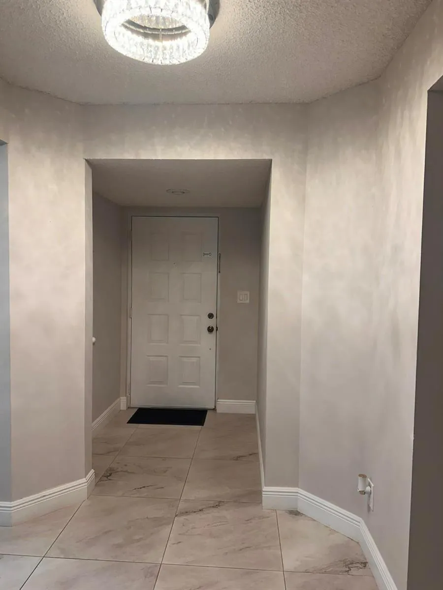 6698 10th Ave Avenue #116 Lake Worth, FL 33467