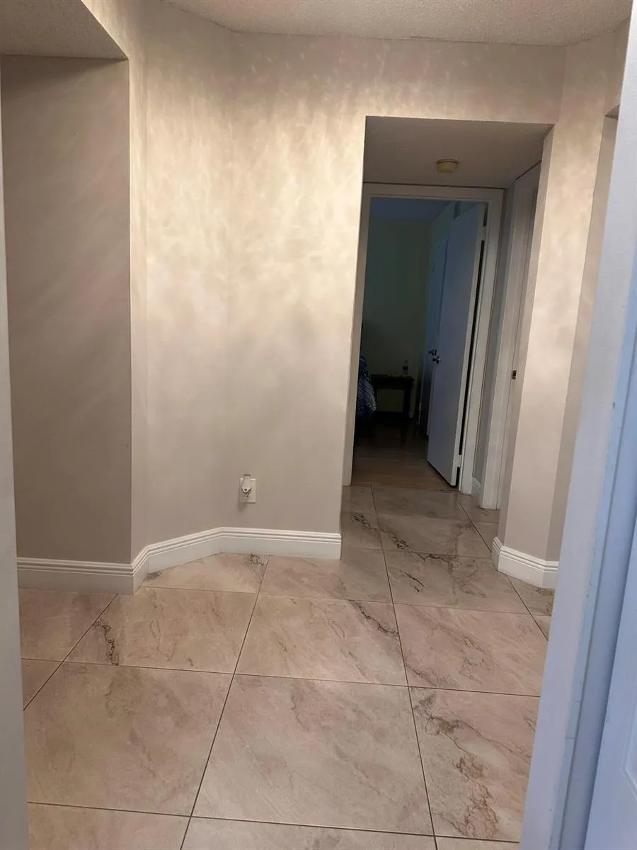 6698 10th Ave Avenue #116 Lake Worth, FL 33467