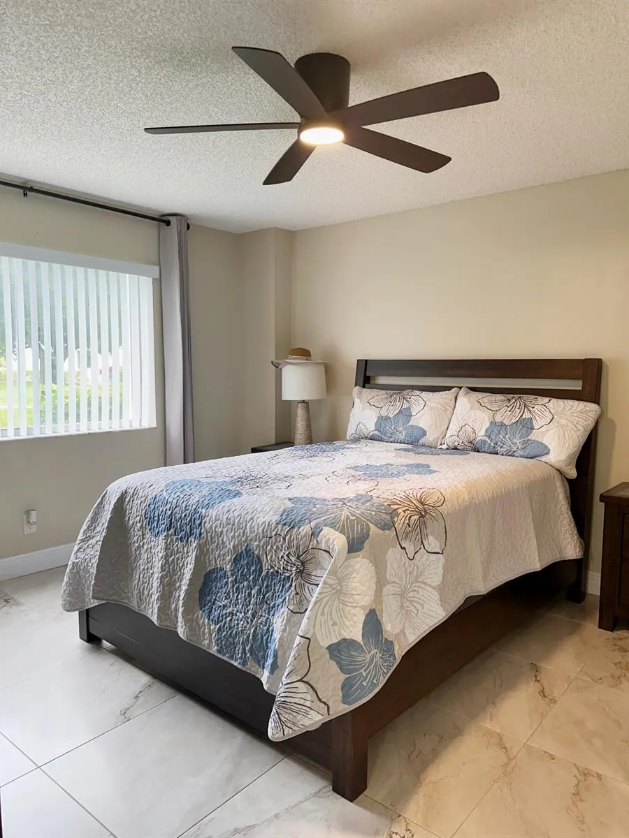 6698 10th Ave Avenue #116 Lake Worth, FL 33467