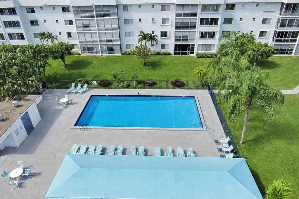 6698 10th Ave Avenue #116 Lake Worth, FL 33467