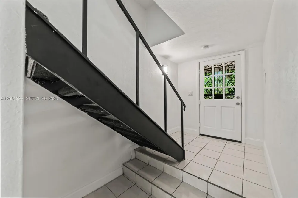 1710 NE 142nd St #1710 North Miami, FL 33181