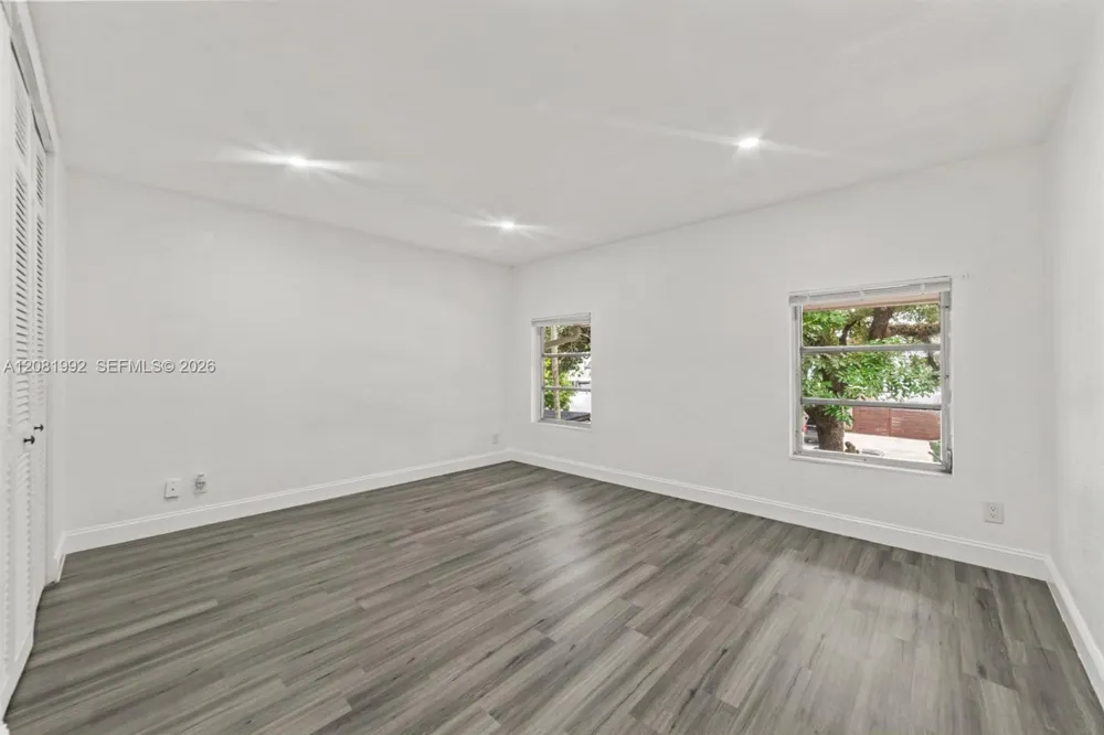 1710 NE 142nd St #1710 North Miami, FL 33181