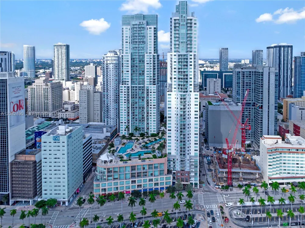 253 NE 2nd St #314 Miami, FL 33132