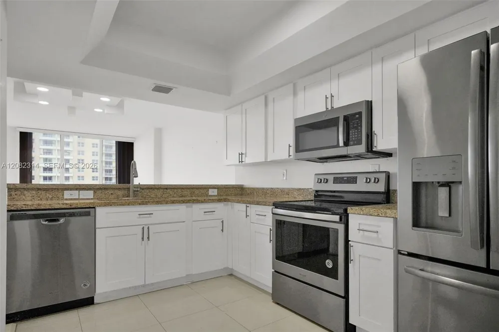 520 Brickell Key Dr #A1007 Miami, FL 33131