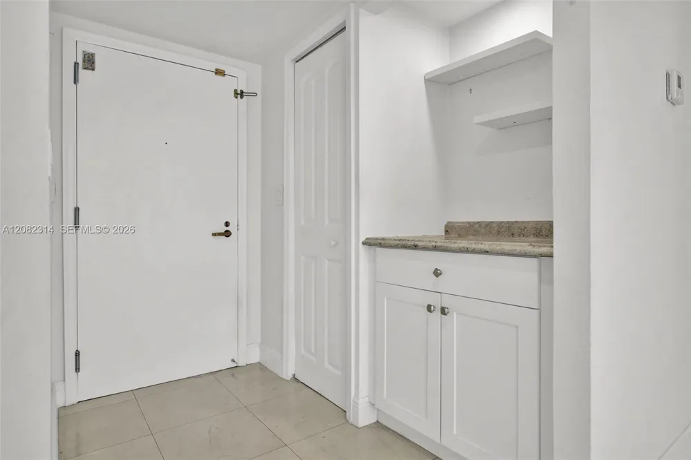 520 Brickell Key Dr #A1007 Miami, FL 33131