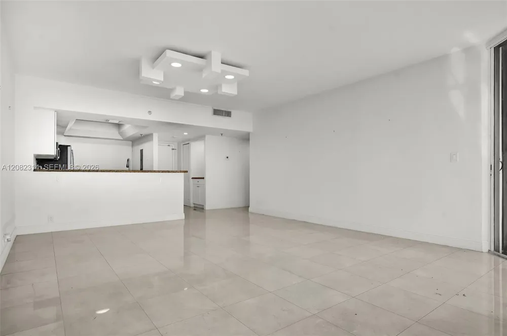 520 Brickell Key Dr #A1007 Miami, FL 33131