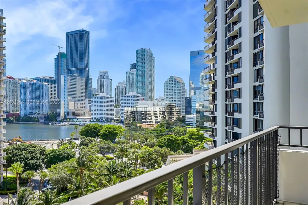 520 Brickell Key Dr #A1007 Miami, FL 33131