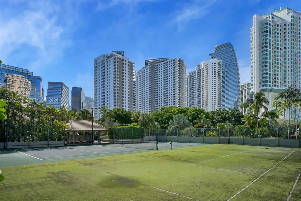 520 Brickell Key Dr #A1007 Miami, FL 33131