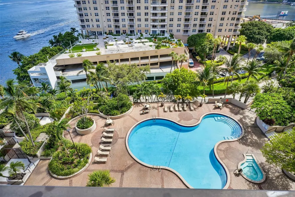 520 Brickell Key Dr #A1007 Miami, FL 33131