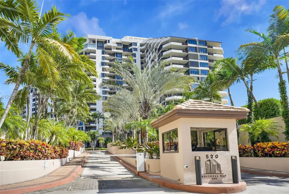 520 Brickell Key Dr #A1007 Miami, FL 33131
