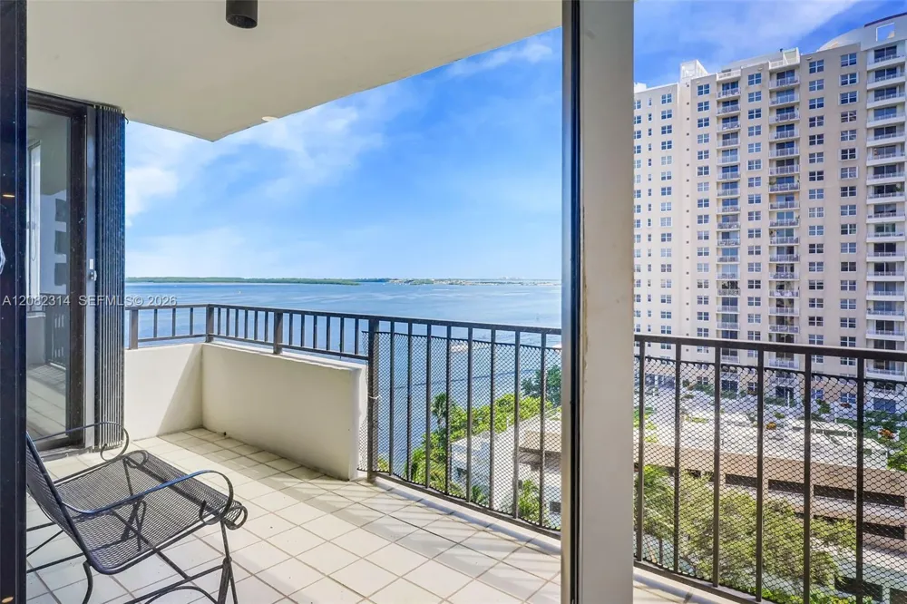520 Brickell Key Dr #A1007 Miami, FL 33131