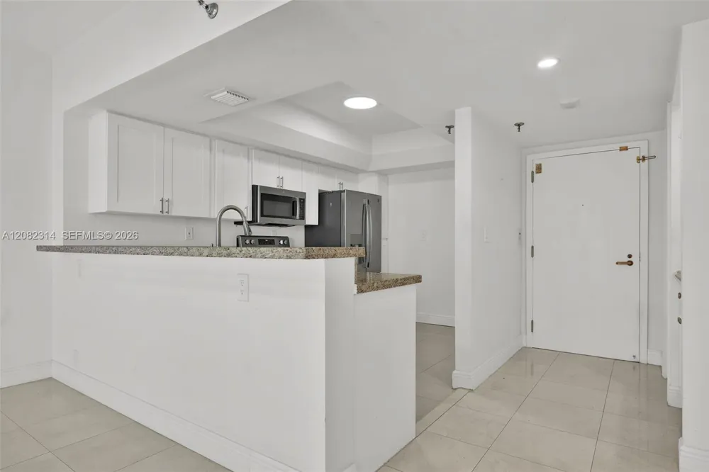 520 Brickell Key Dr #A1007 Miami, FL 33131