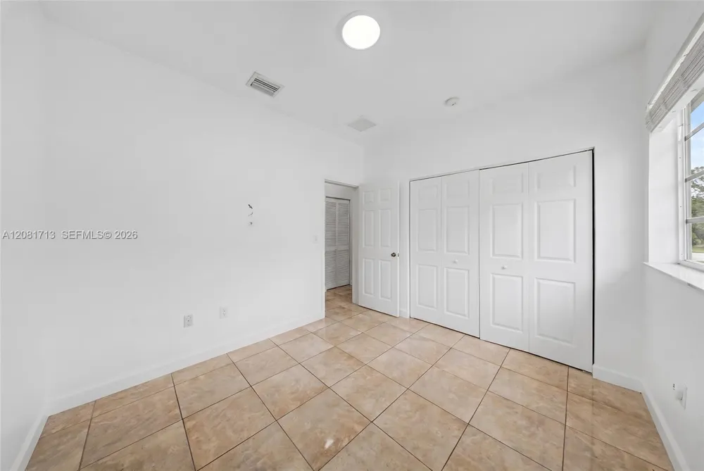2630 NE 3rd Dr #202 Homestead, FL 33033