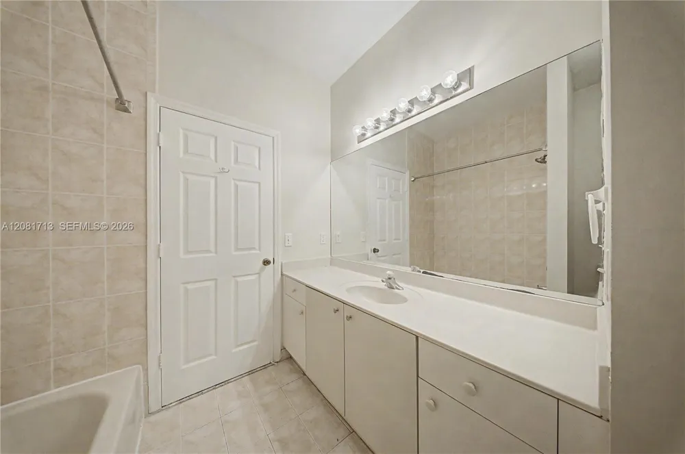 2630 NE 3rd Dr #202 Homestead, FL 33033