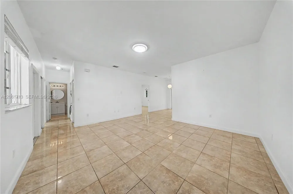 2630 NE 3rd Dr #202 Homestead, FL 33033