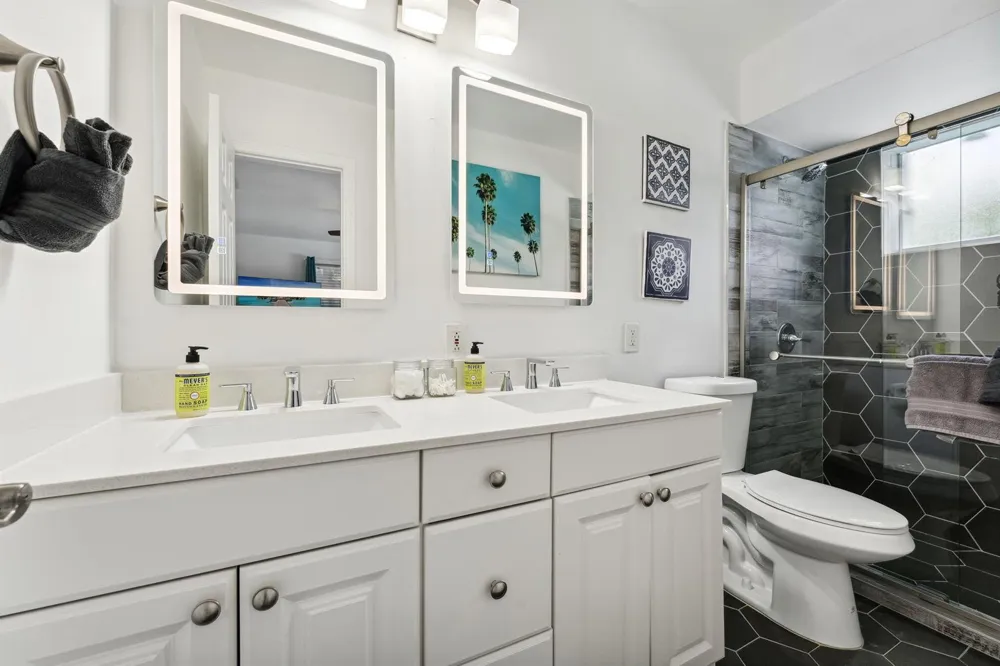1243 GARFIELD STREET Hollywood, FL 33019