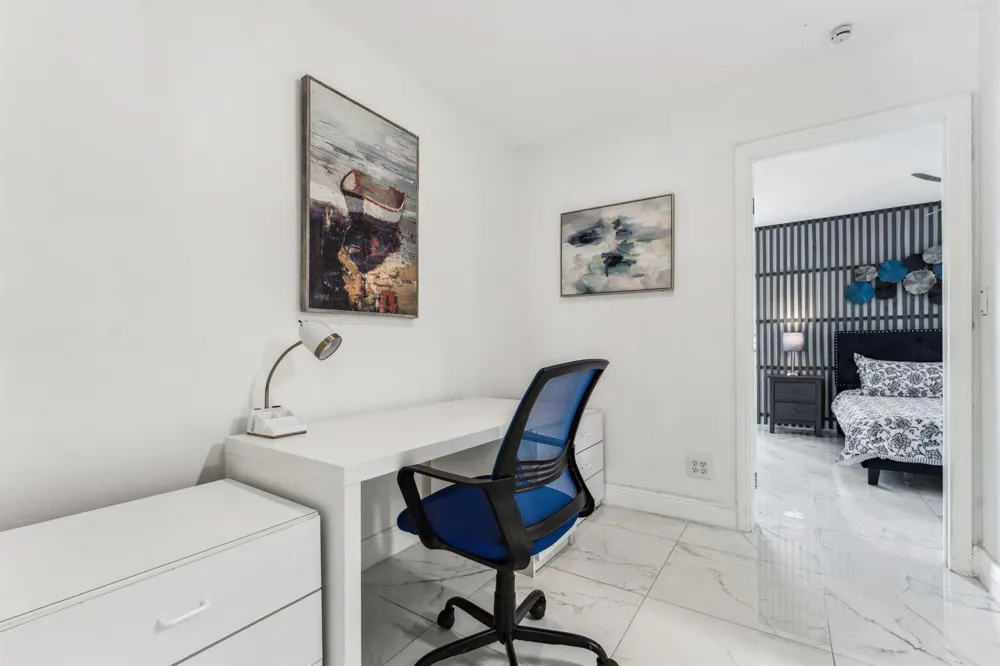 1243 GARFIELD STREET Hollywood, FL 33019