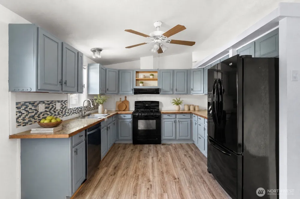 1019 Stanford Drive #26 Cosmopolis, WA 98537