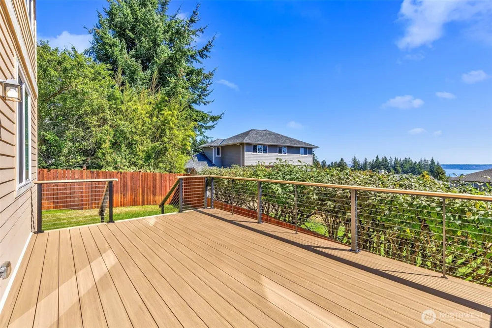 11543 NE Skyward Loop Kingston, WA 98346