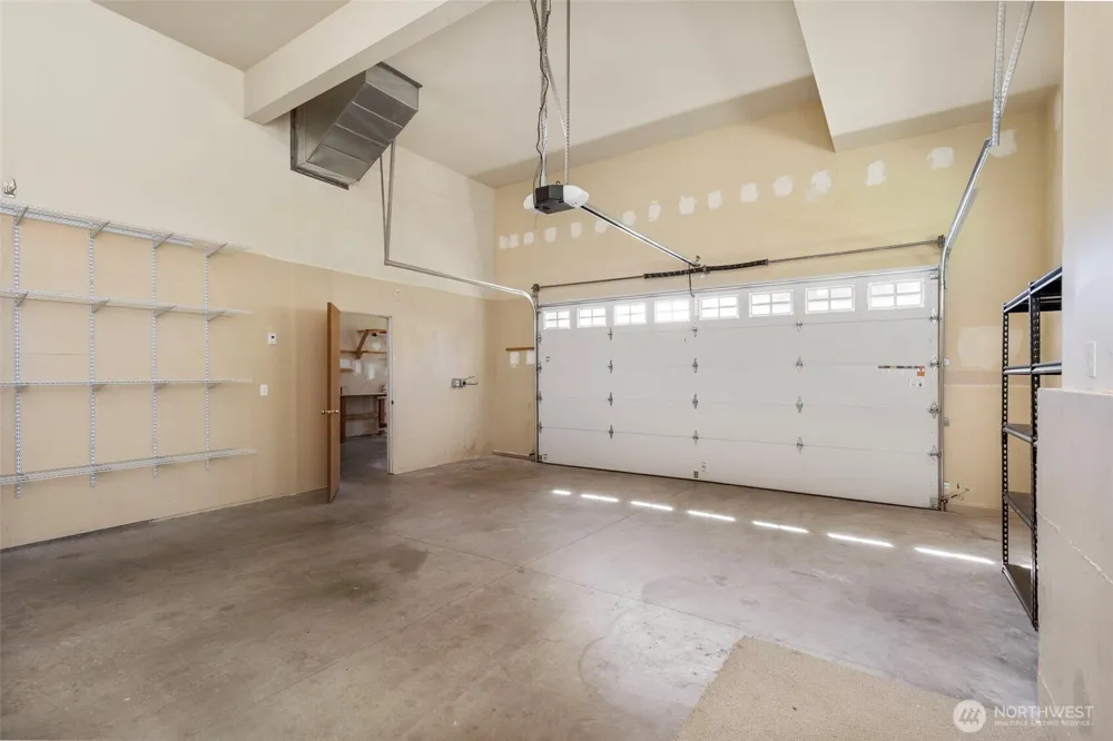 11543 NE Skyward Loop Kingston, WA 98346