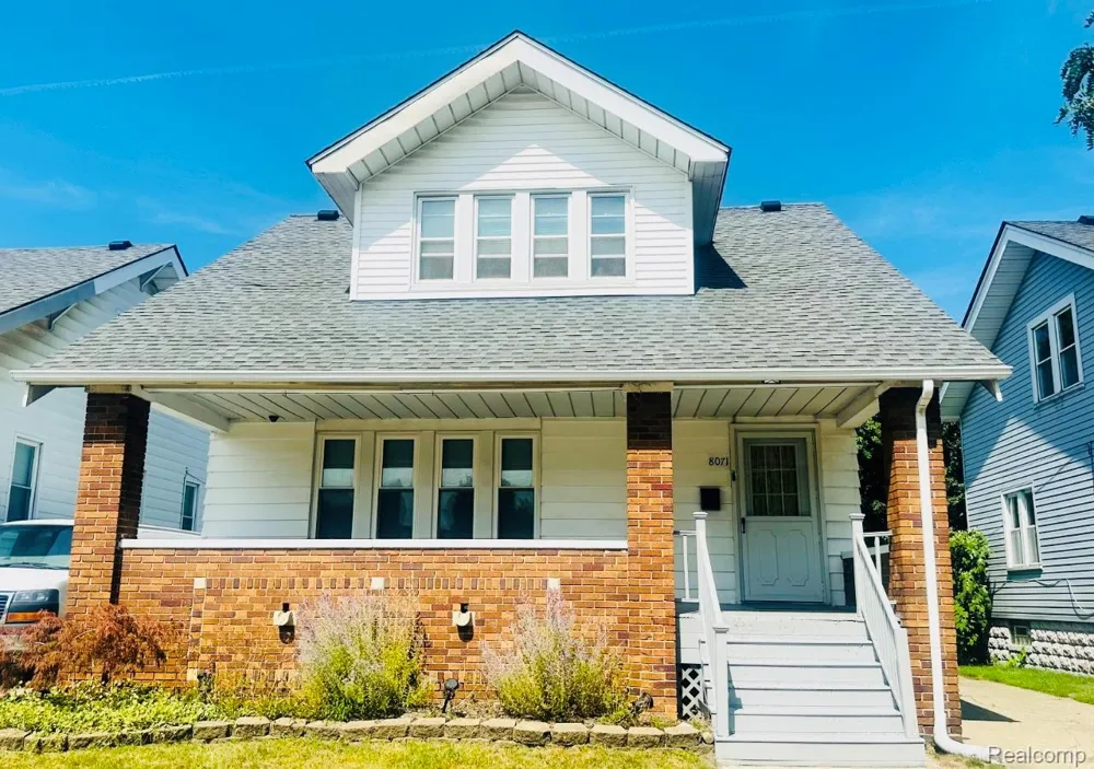 8071 Harding Center Line City, MI 48015