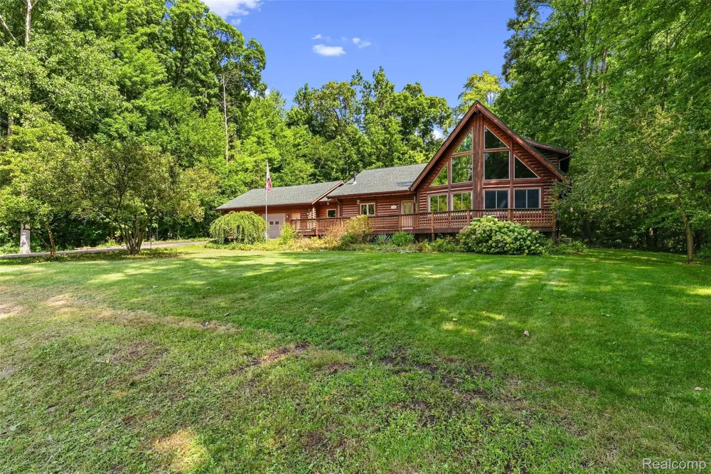 8340 Nichols Road Flushing Charter Township, MI 48433