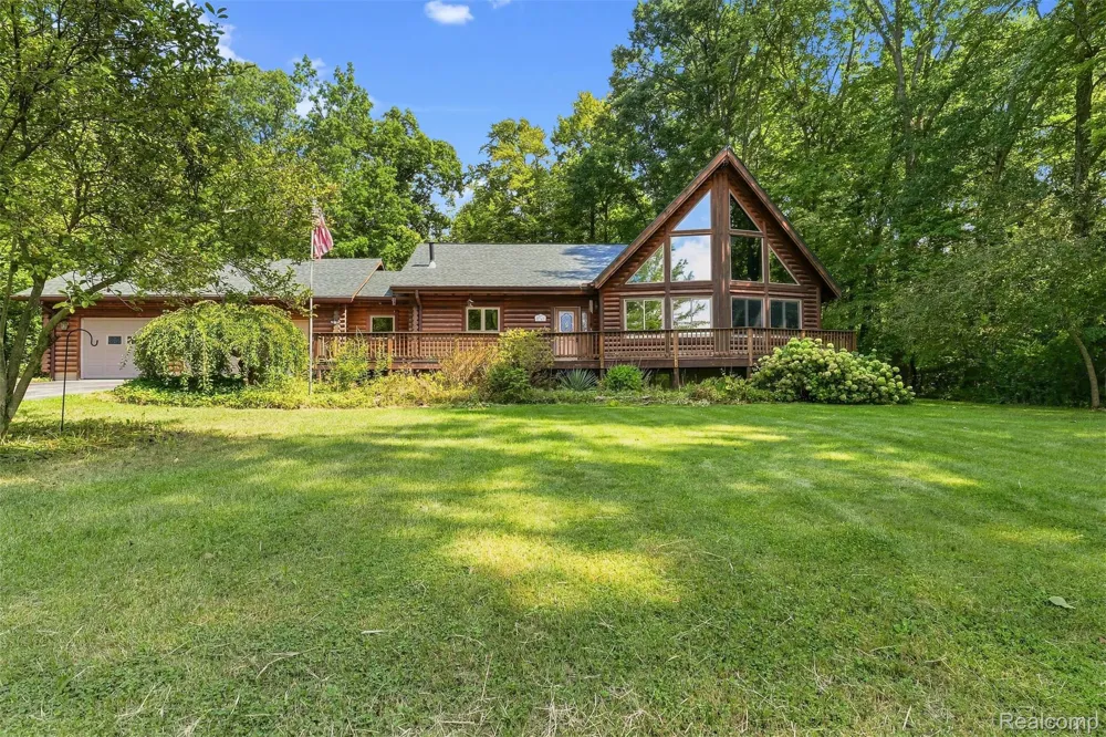 8340 Nichols Road Flushing Charter Township, MI 48433