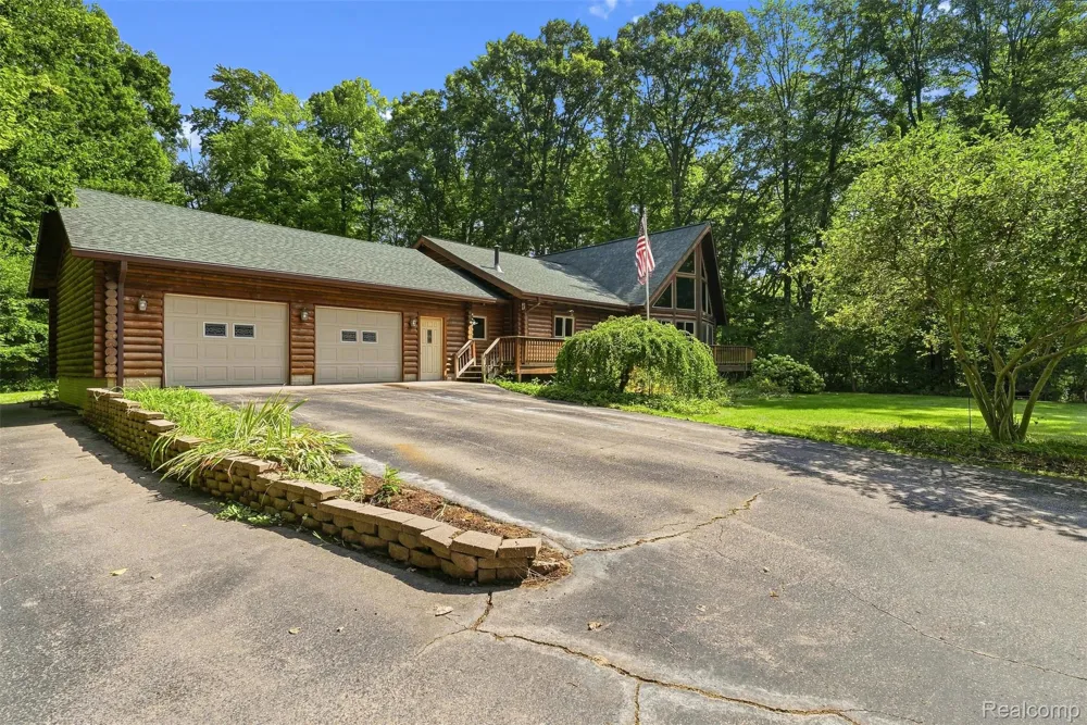 8340 Nichols Road Flushing Charter Township, MI 48433