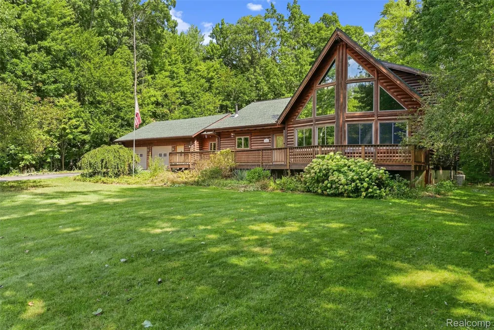 8340 Nichols Road Flushing Charter Township, MI 48433