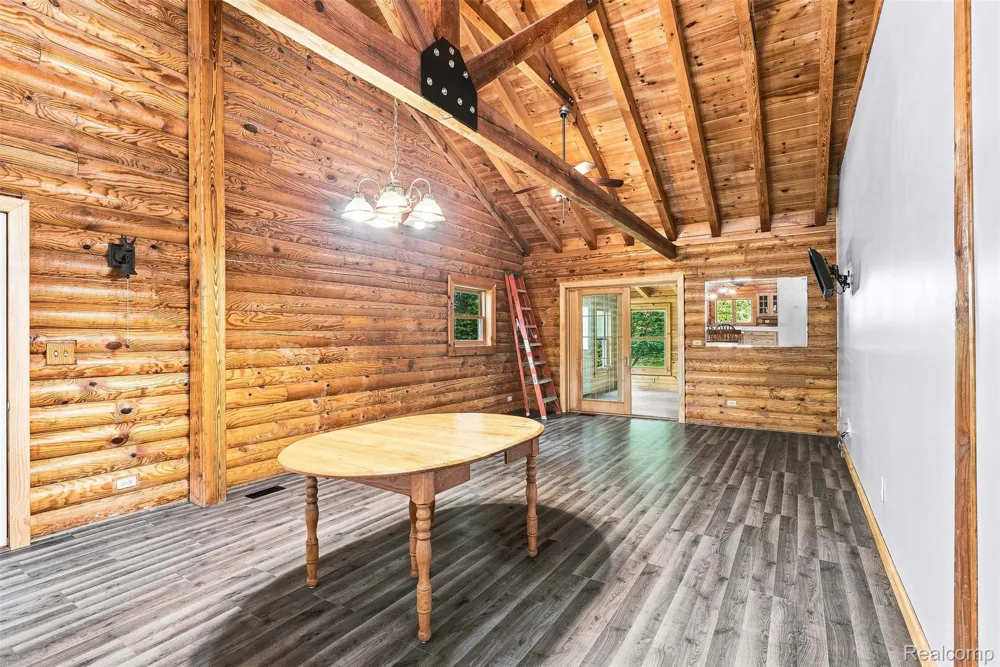 8340 Nichols Road Flushing Charter Township, MI 48433