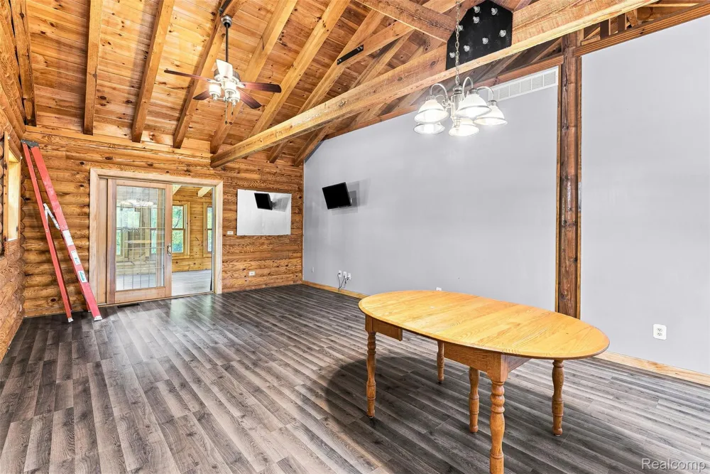 8340 Nichols Road Flushing Charter Township, MI 48433