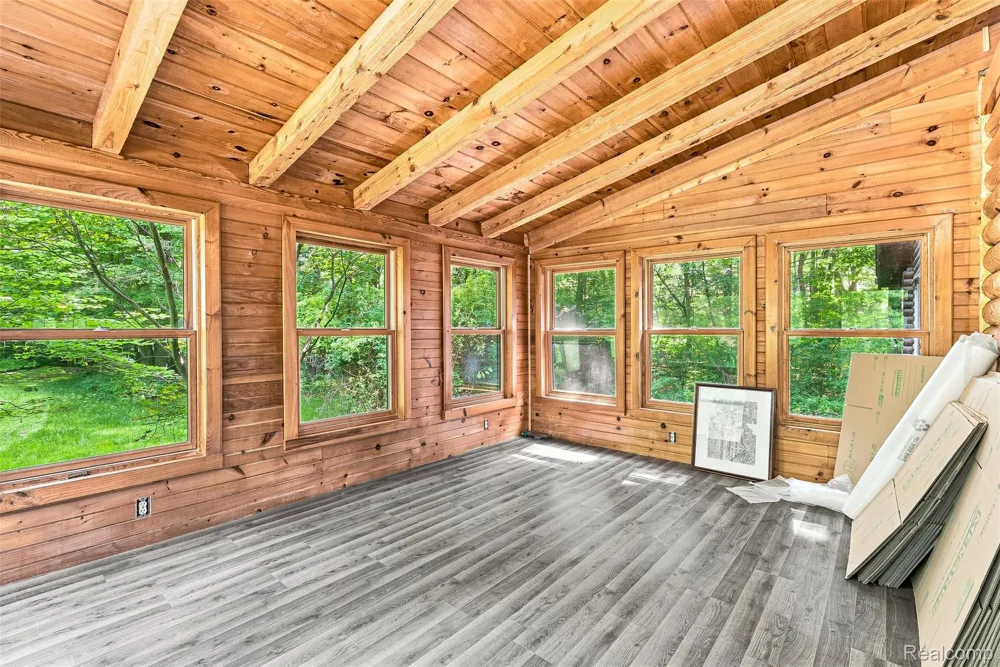 8340 Nichols Road Flushing Charter Township, MI 48433