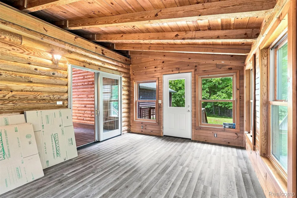 8340 Nichols Road Flushing Charter Township, MI 48433
