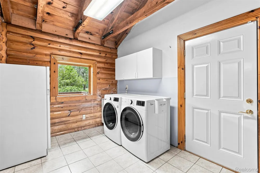8340 Nichols Road Flushing Charter Township, MI 48433