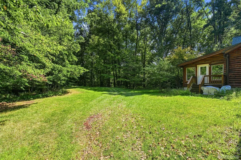 8340 Nichols Road Flushing Charter Township, MI 48433