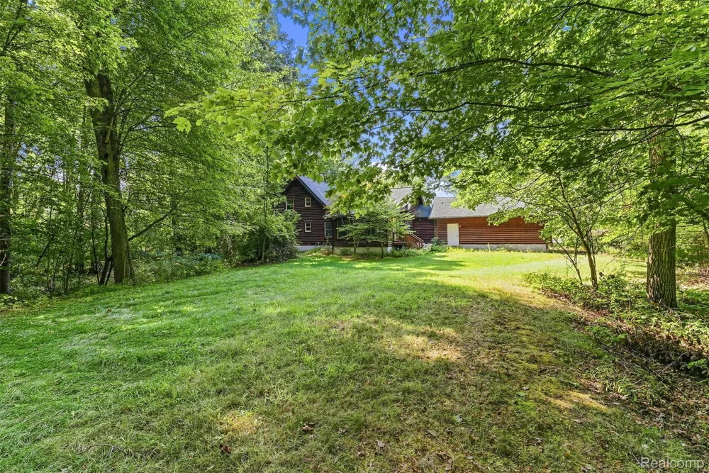 8340 Nichols Road Flushing Charter Township, MI 48433