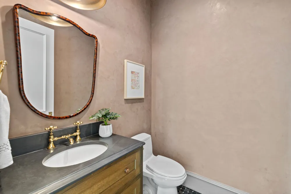 4603 Charles Avenue Austin, TX 78746