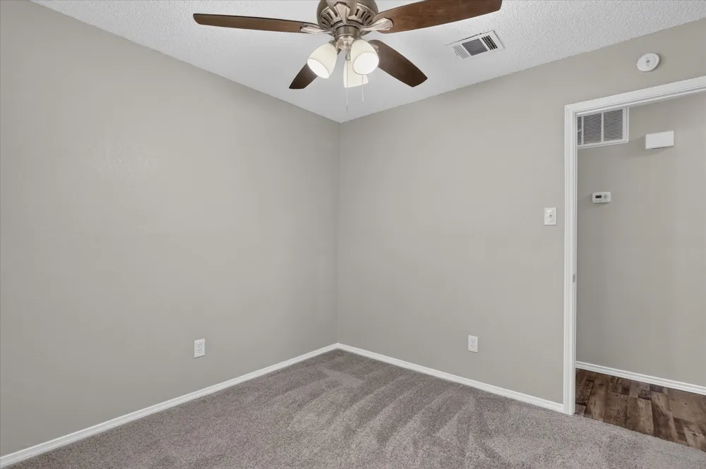 208 Asbury Drive Saginaw, TX 76179