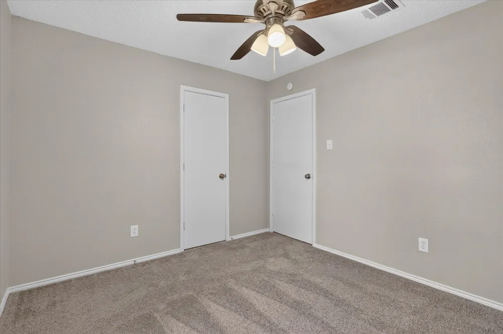 208 Asbury Drive Saginaw, TX 76179