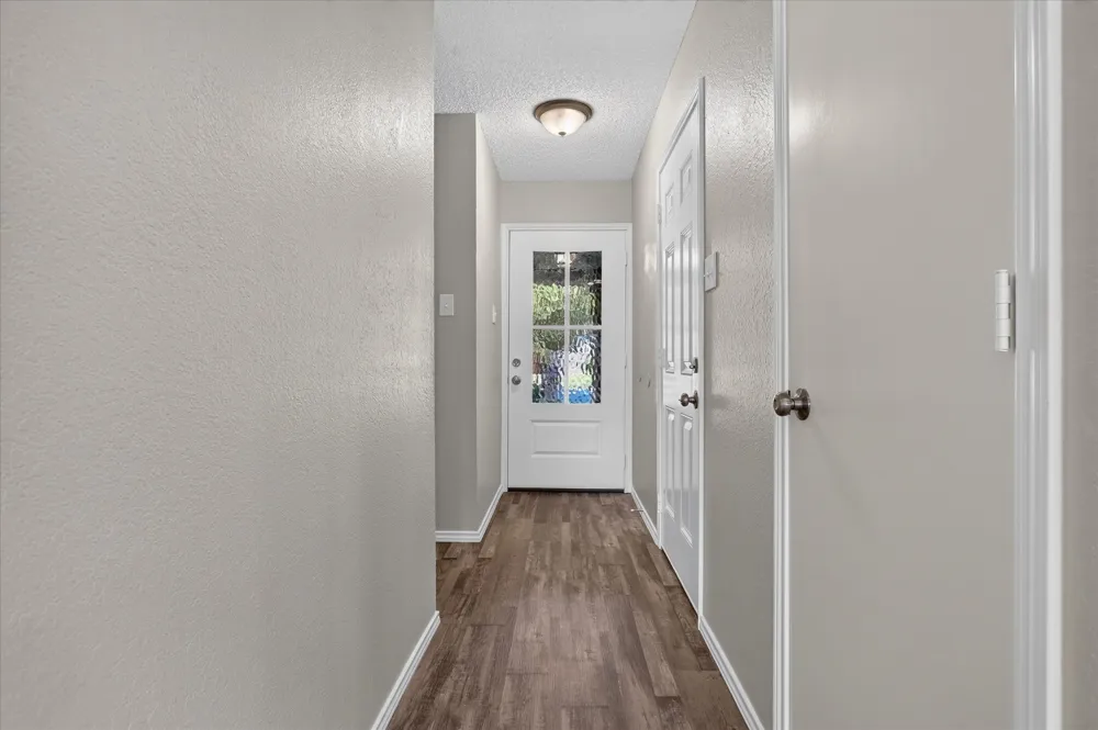 208 Asbury Drive Saginaw, TX 76179