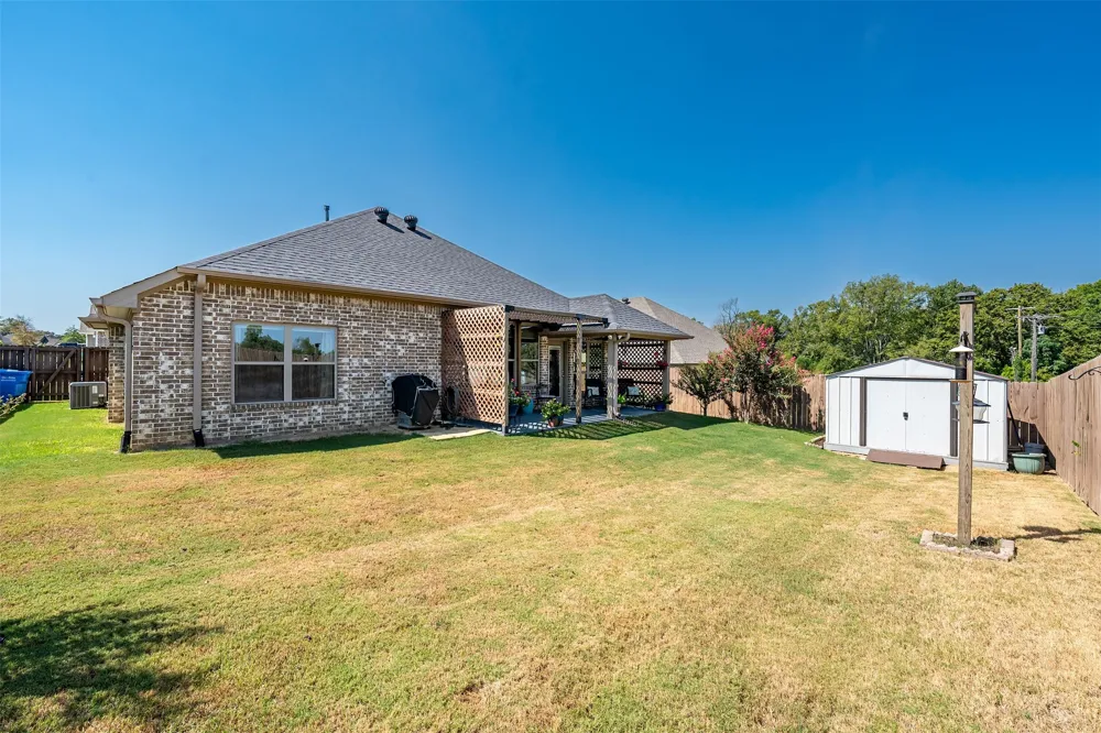 12764 Meadowbrook Tyler, TX 75709