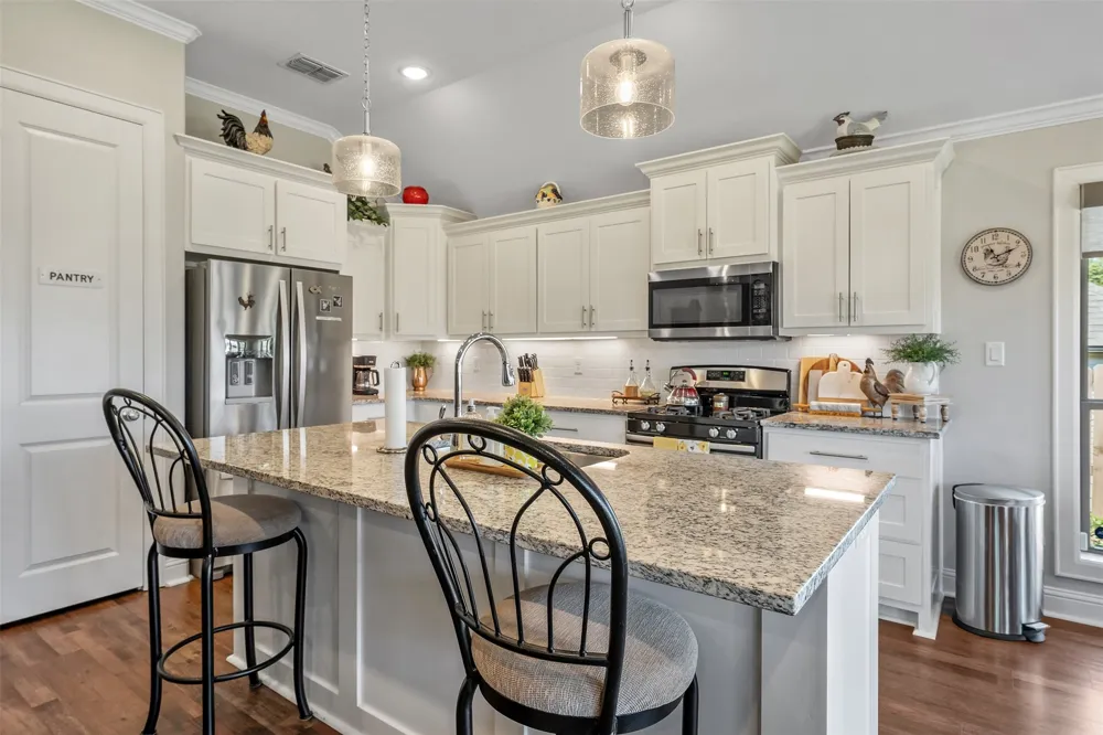 12764 Meadowbrook Tyler, TX 75709