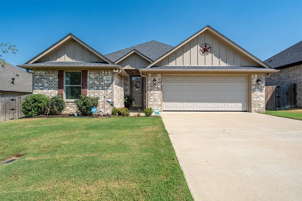 12764 Meadowbrook Tyler, TX 75709