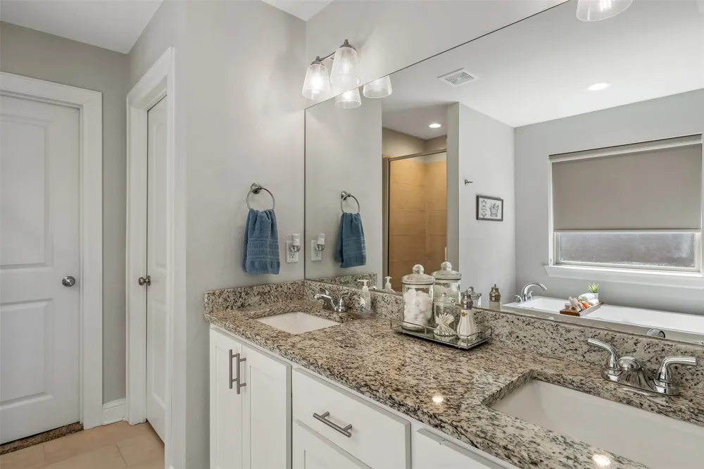 12764 Meadowbrook Tyler, TX 75709