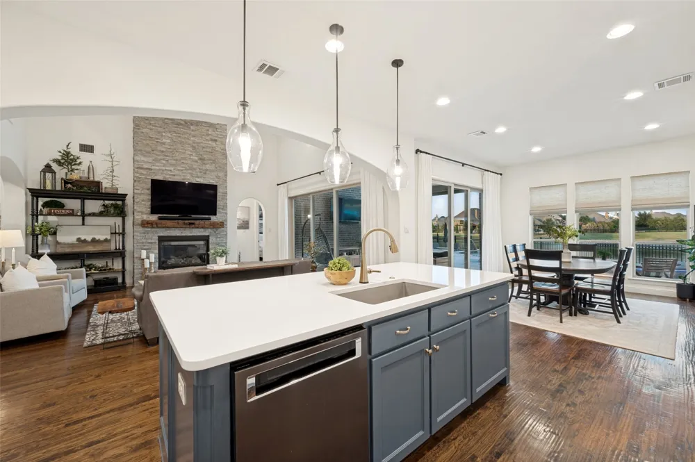 7709 Ivey The Colony, TX 75056