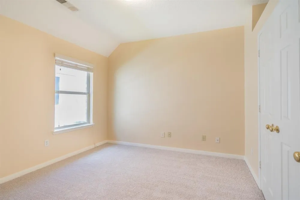 2227 Laurel River Bend Houston, TX 77014