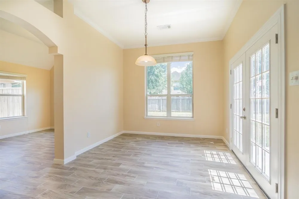 2227 Laurel River Bend Houston, TX 77014