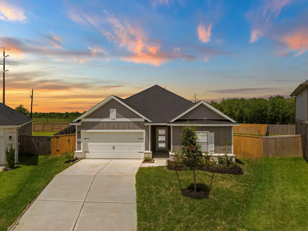 202 Orchard Laurel Drive Alvin, TX 77511