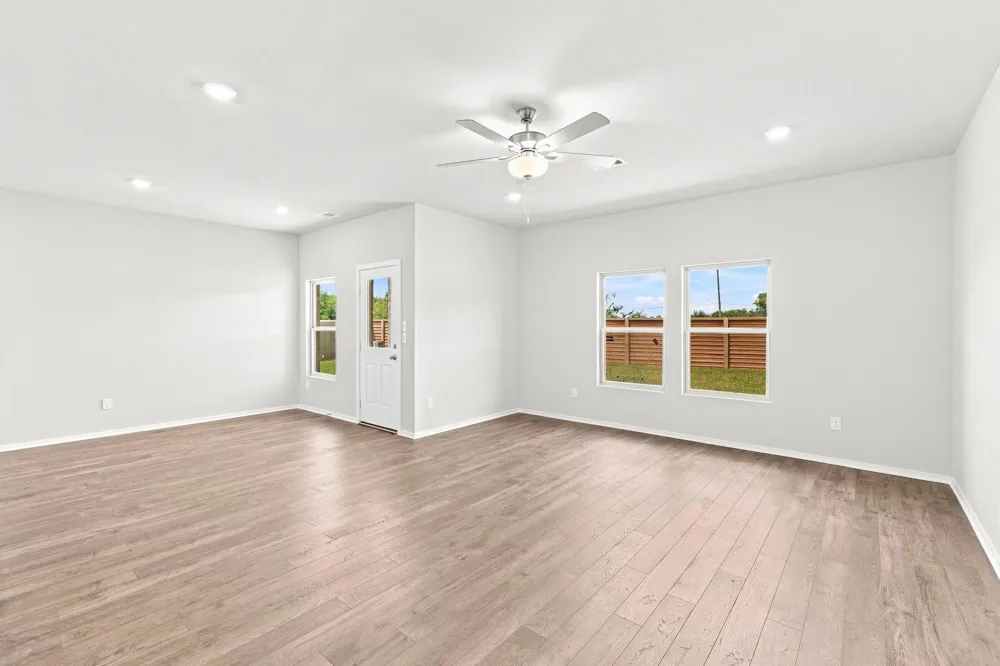 202 Orchard Laurel Drive Alvin, TX 77511