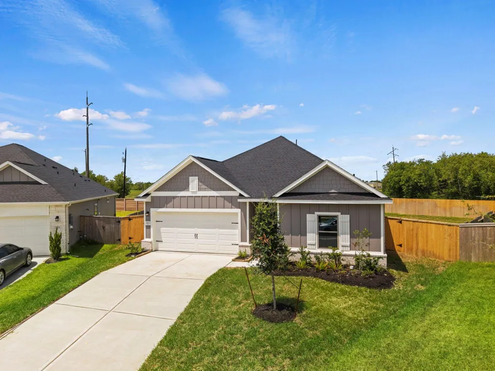 202 Orchard Laurel Drive Alvin, TX 77511